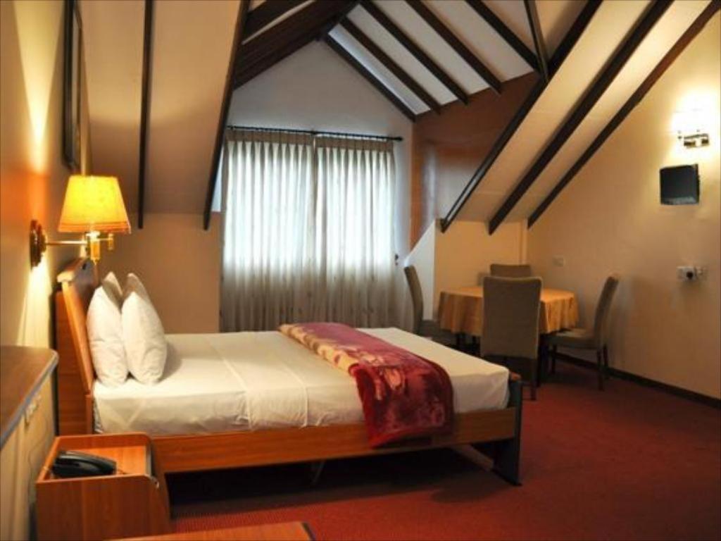 Stamford Star Hotel นูวาราเอลิยา ภายนอก รูปภาพ
